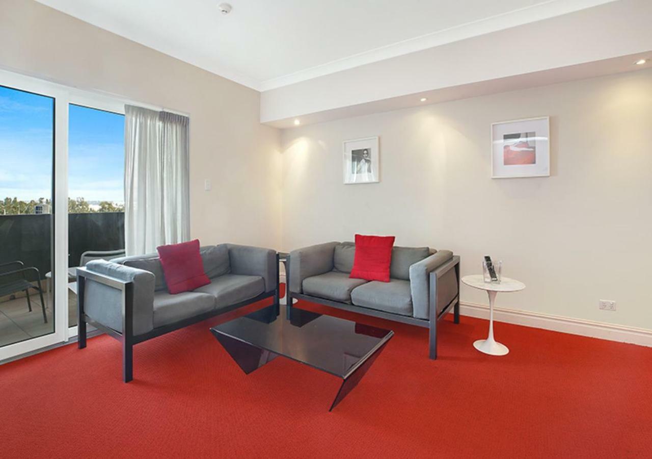 Sydney Airport Suites Exterior photo